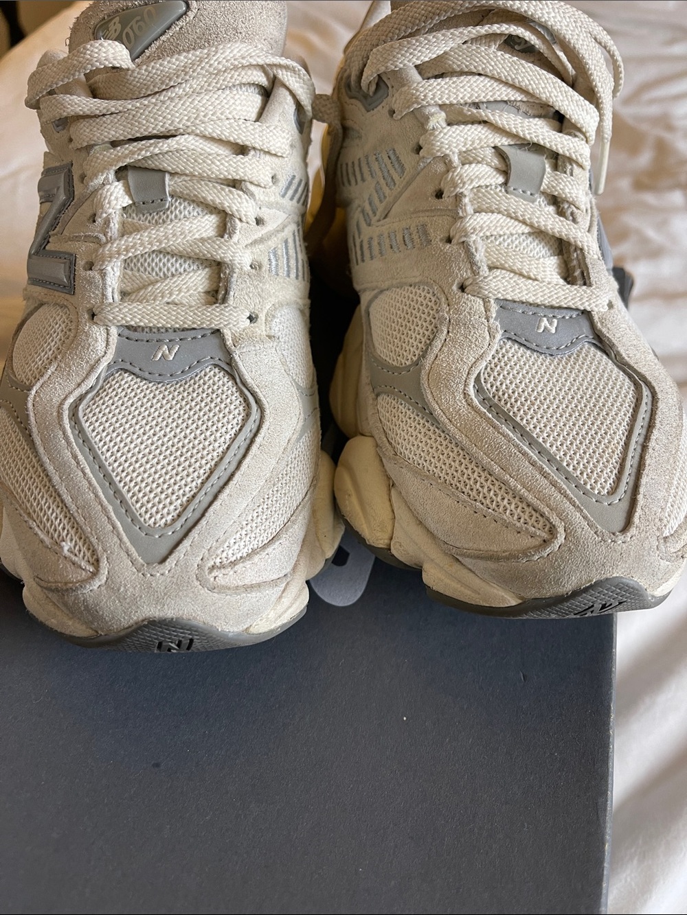 New Balance women’s cream and gray chunky sneakers - Picture 5 of 5